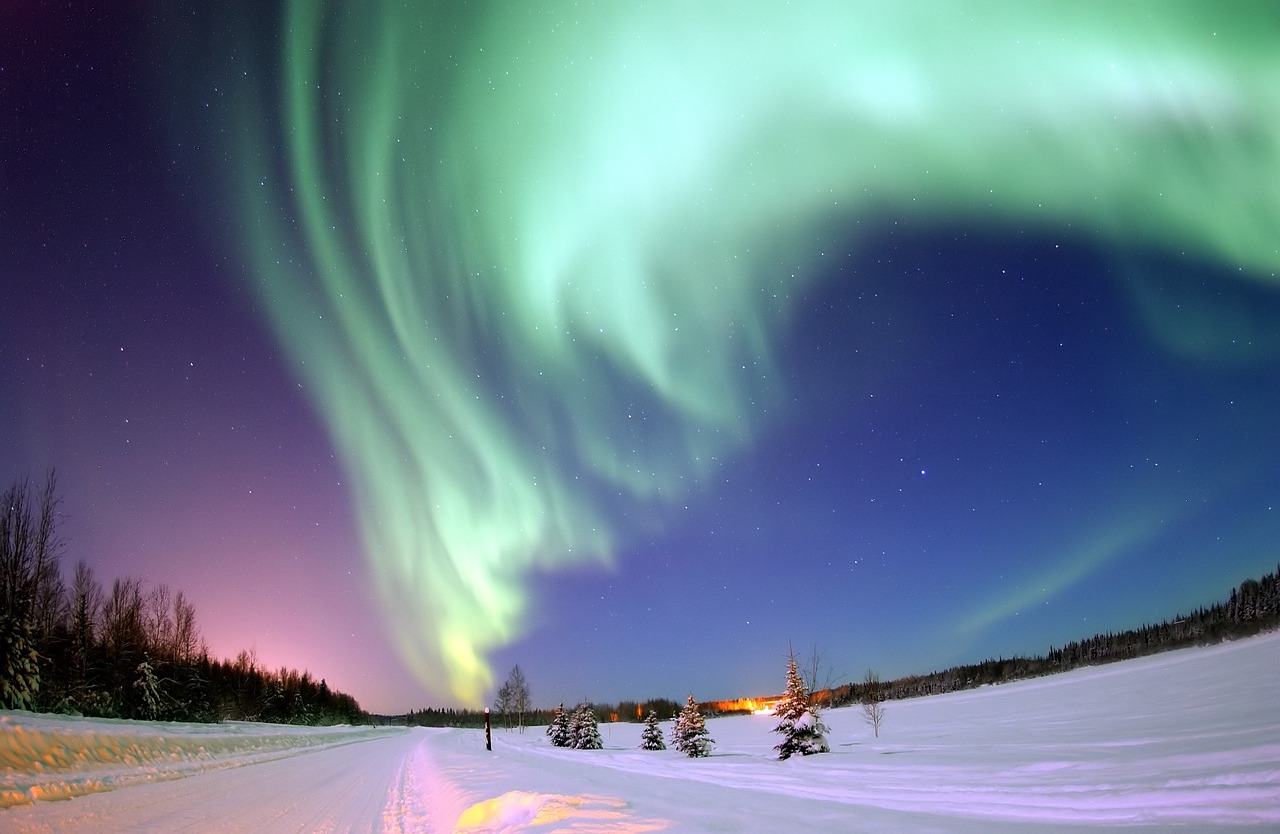 sustainable northern lights tours